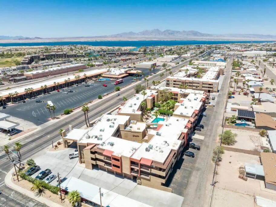 Pool King Lake Suite-Walk To Dt & Lake! Lake Havasu City Exterior photo